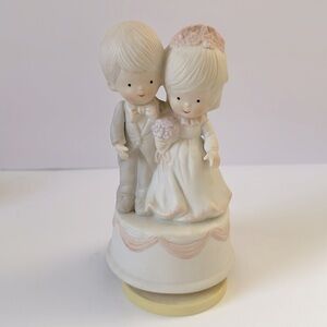 Precious Moments Vintage Rare Bride & Groom Wedding Couple 80’s Music Box/Topper